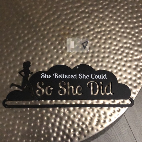 Metal holder she believed she could so she did - Picture 2 of 2